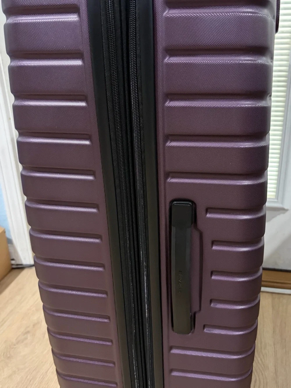 Samsonite Pivot 3 carry on-Plum unisex New No Tags